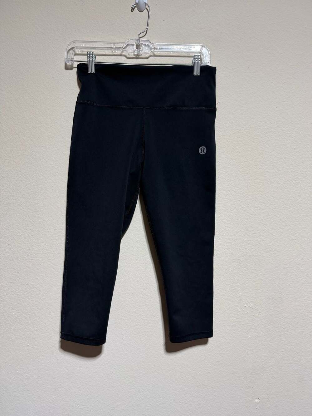 Lululemon Athletica Black High-Rise Crop Leggings Size 4
